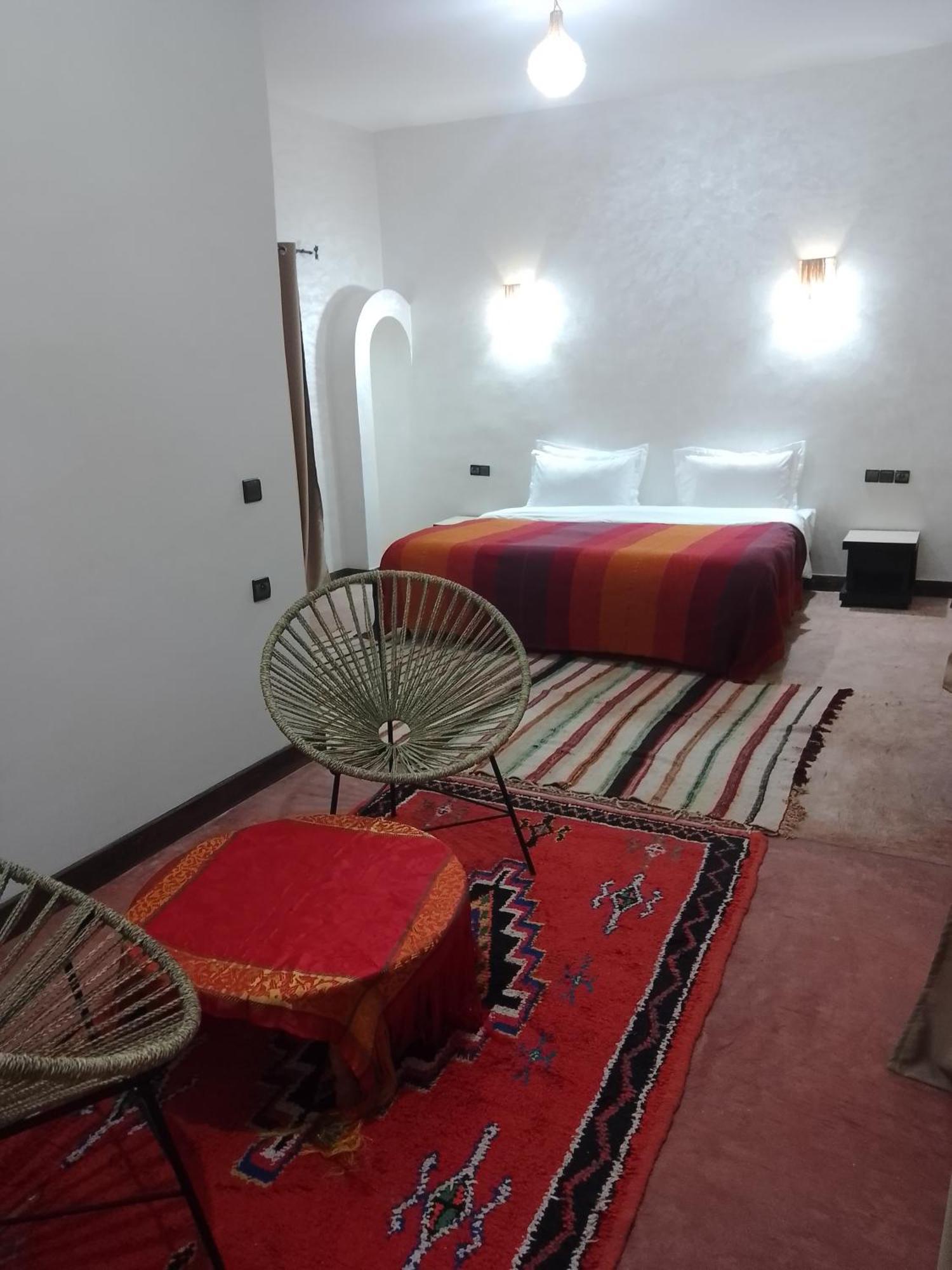 Kasbah Dar Bahnini Vandrehjem Skoura Eksteriør billede